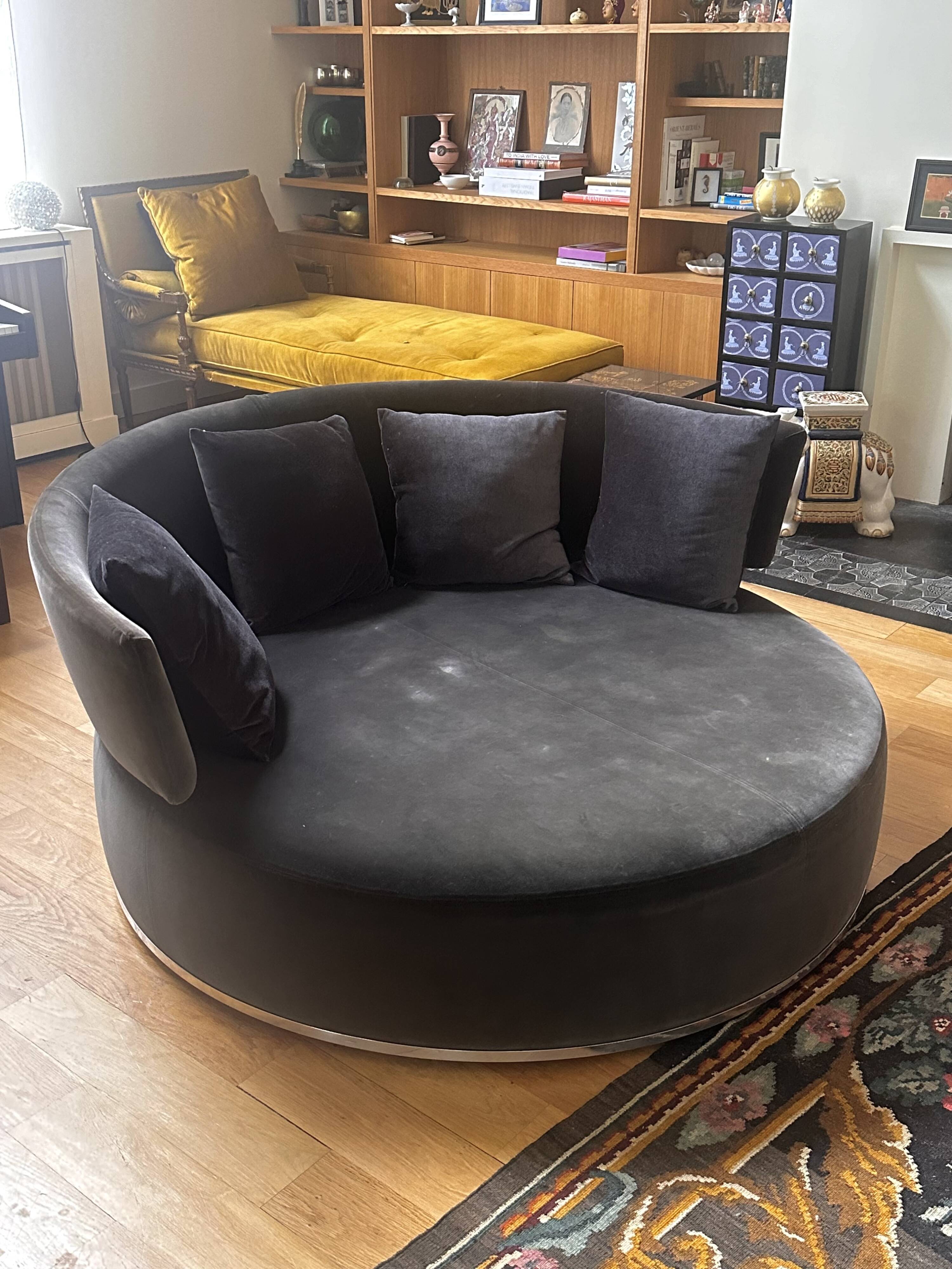 Maxalto B&B Italia round swivel sofa - Amoenus model