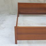 Lit de noyer Stilwood des années 1960