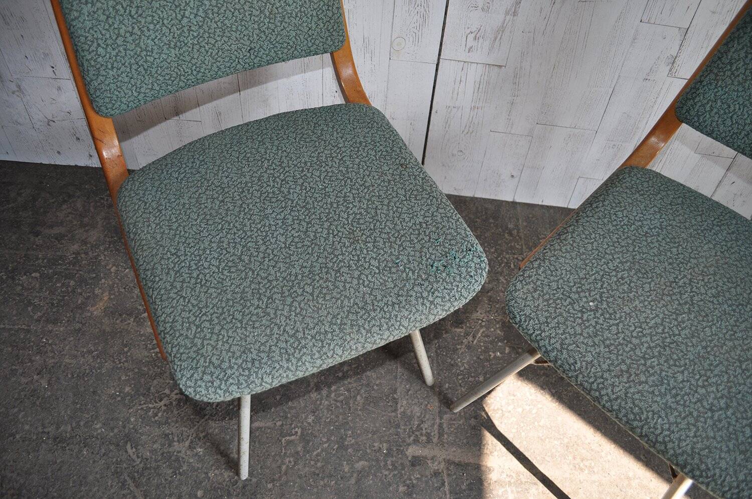 Mid-Century TON chair set in wood and teal fabric - Czechoslovakia 1960s