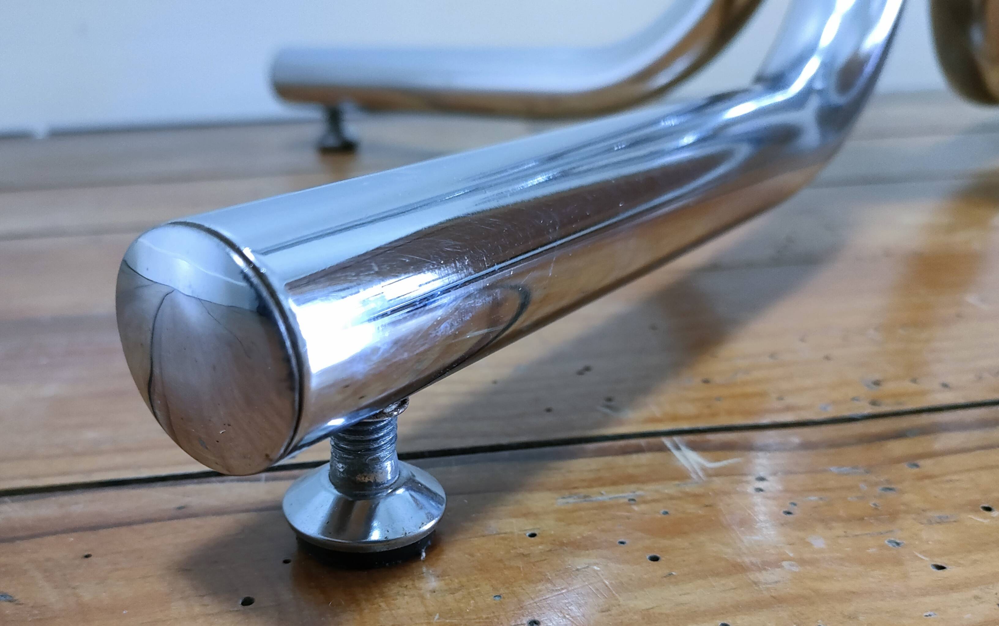 Portemanteau métal chromé design années 80