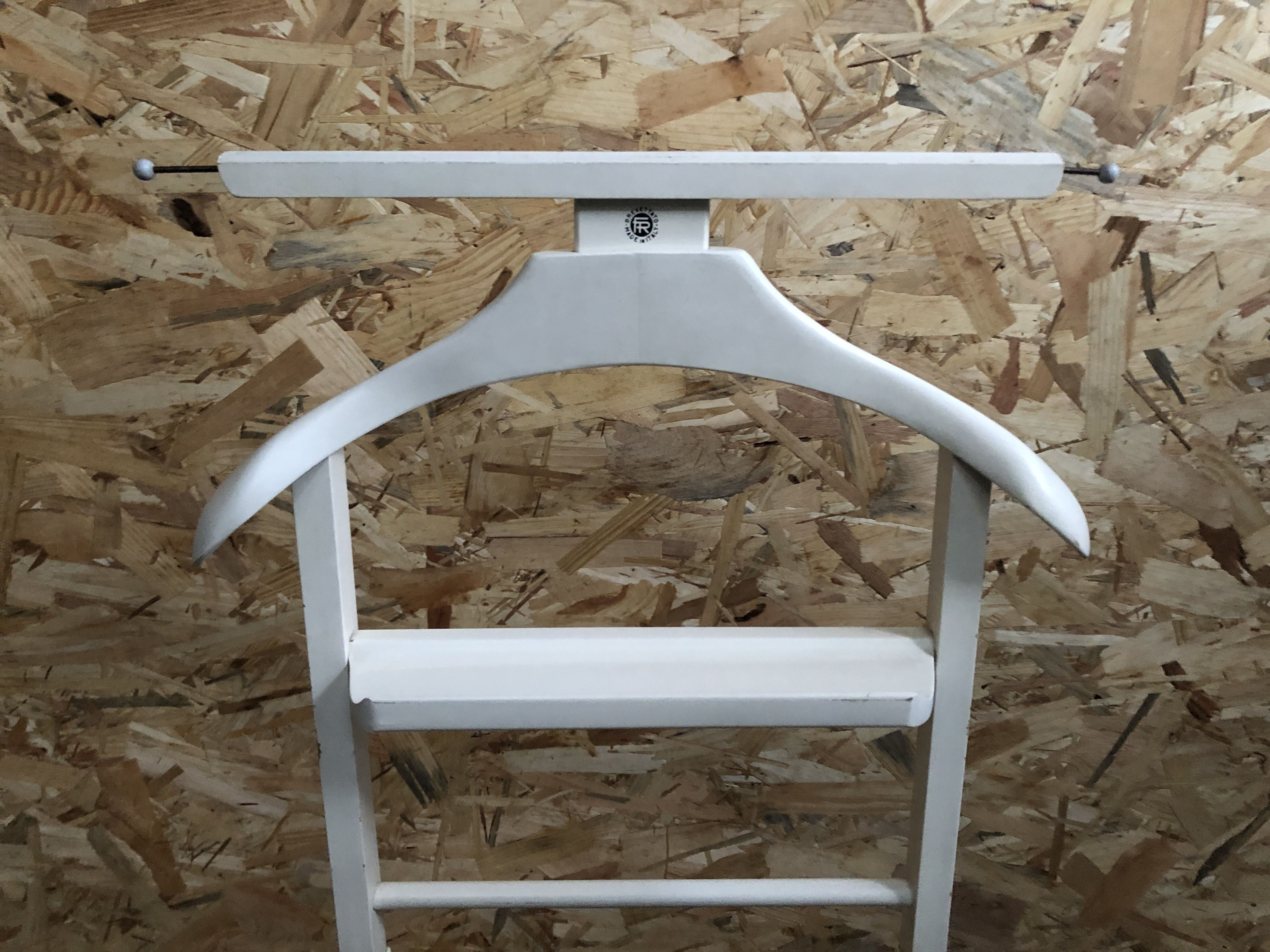 Old Fratelli Reguitti white wood valet made in Italy vintage