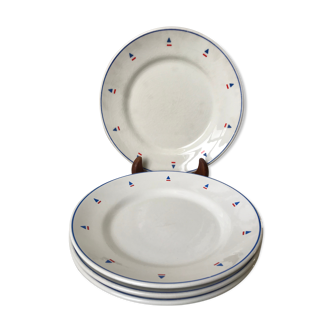 Set of 4 plates with desissert geometic patterns