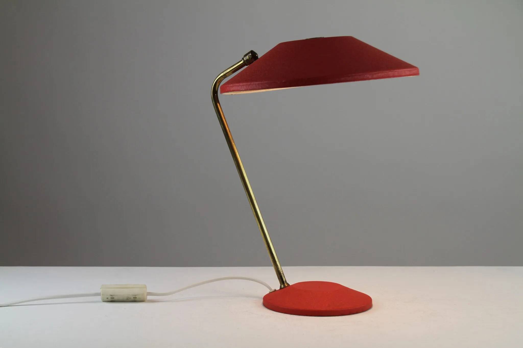 Red Shrink-Lacquered Brass Table Lamp, Germany, 1950s
