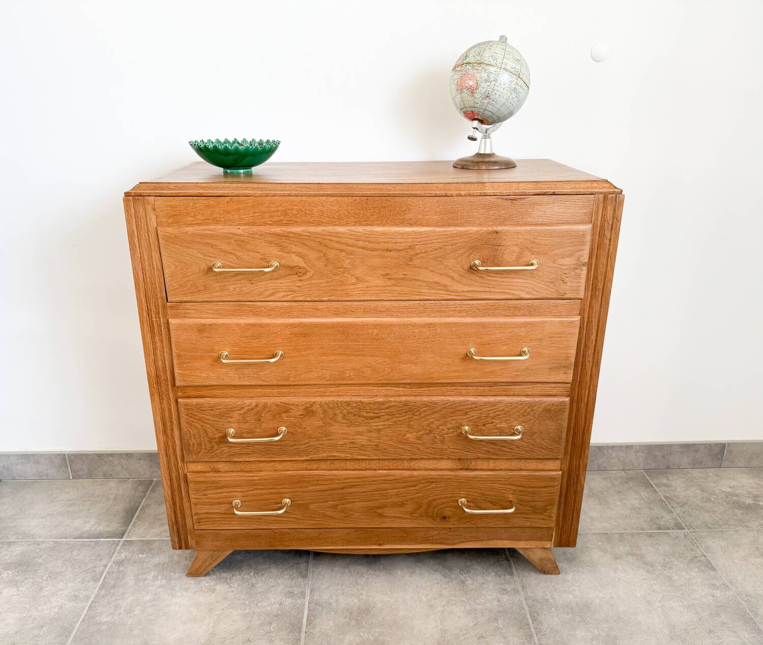 4-drawer chest of drawers, compass feet from the 50s