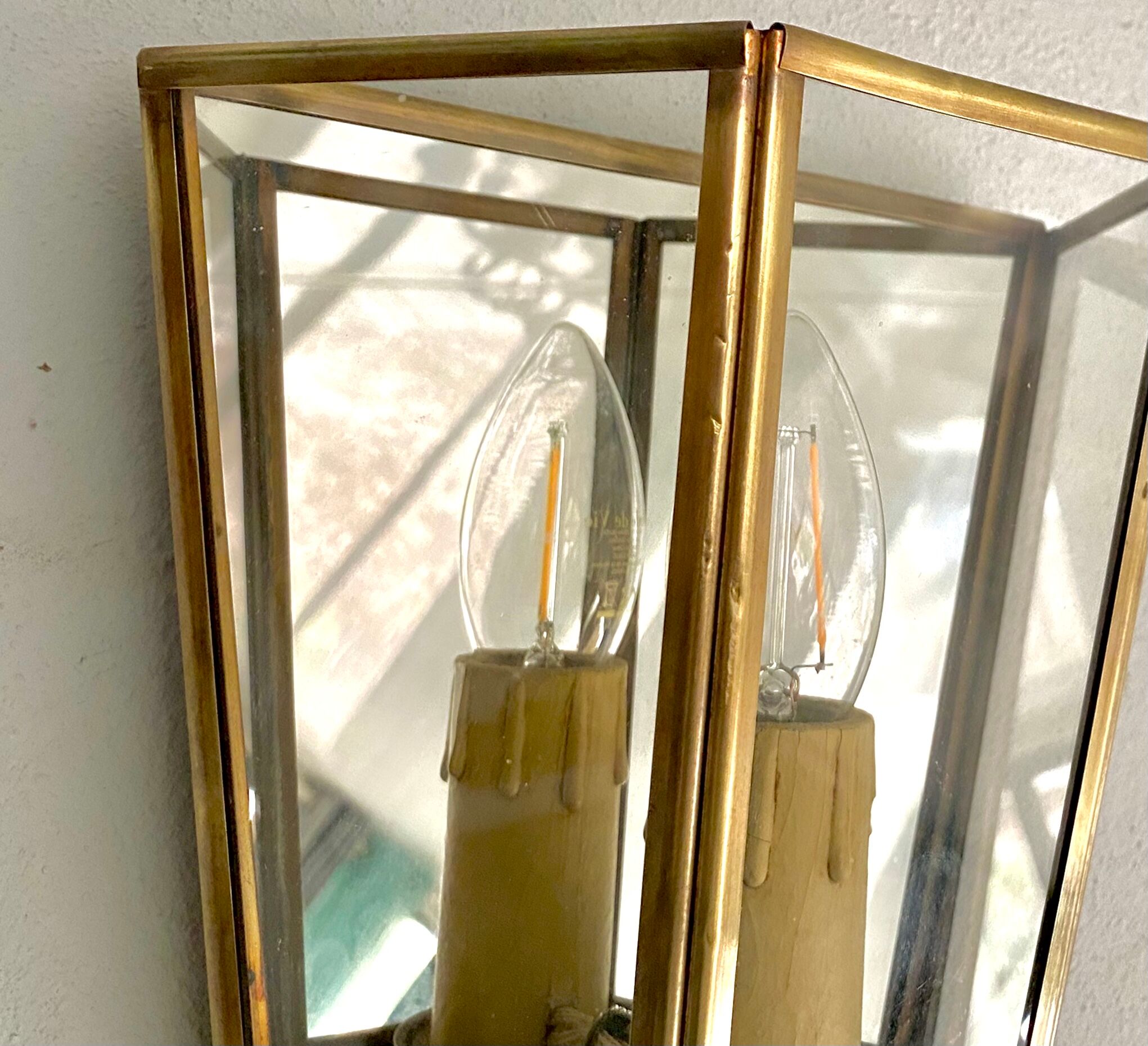 Brass wall lamp, mirror 50s