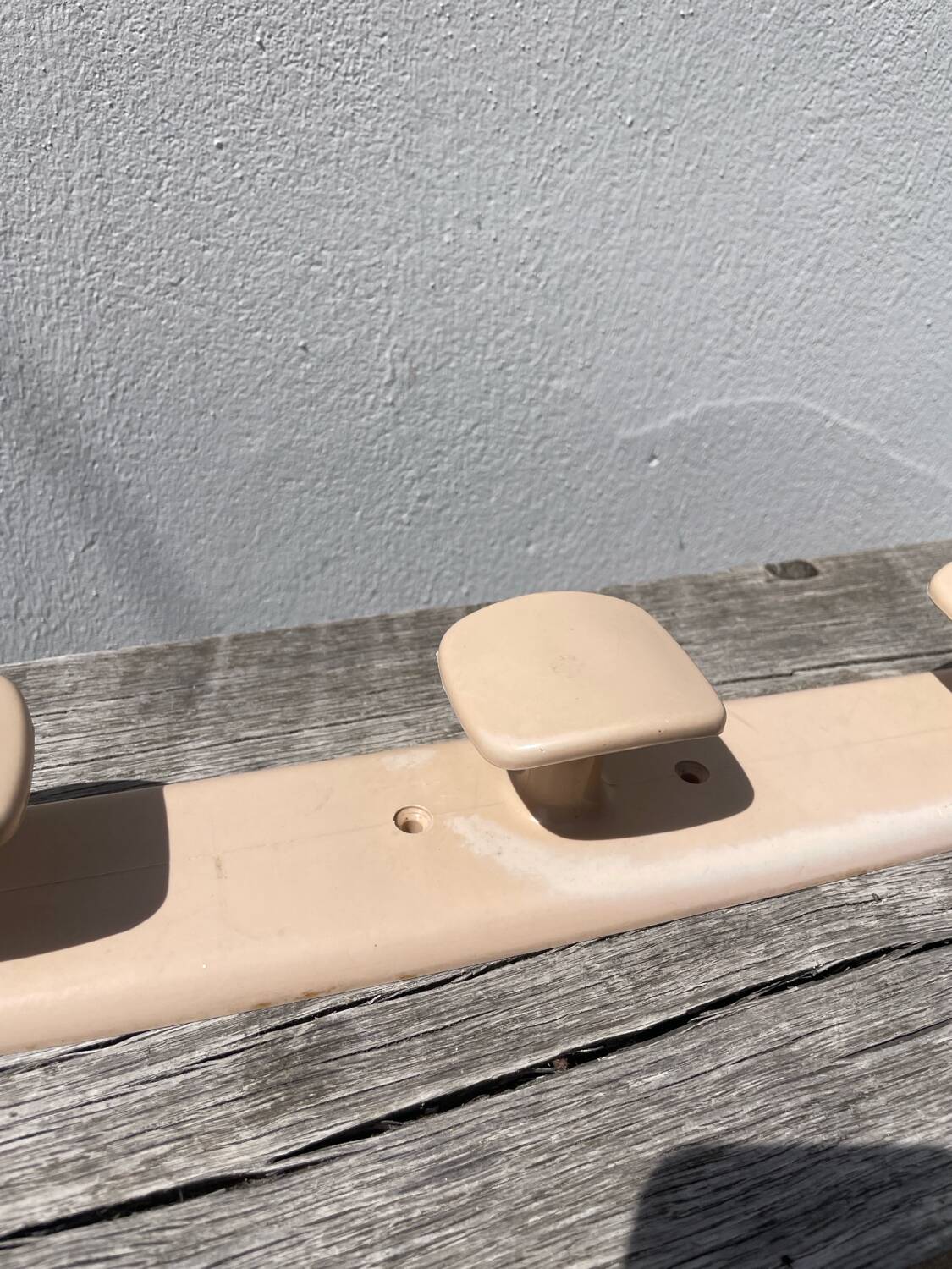 1950 Syla beige wall coat rack
