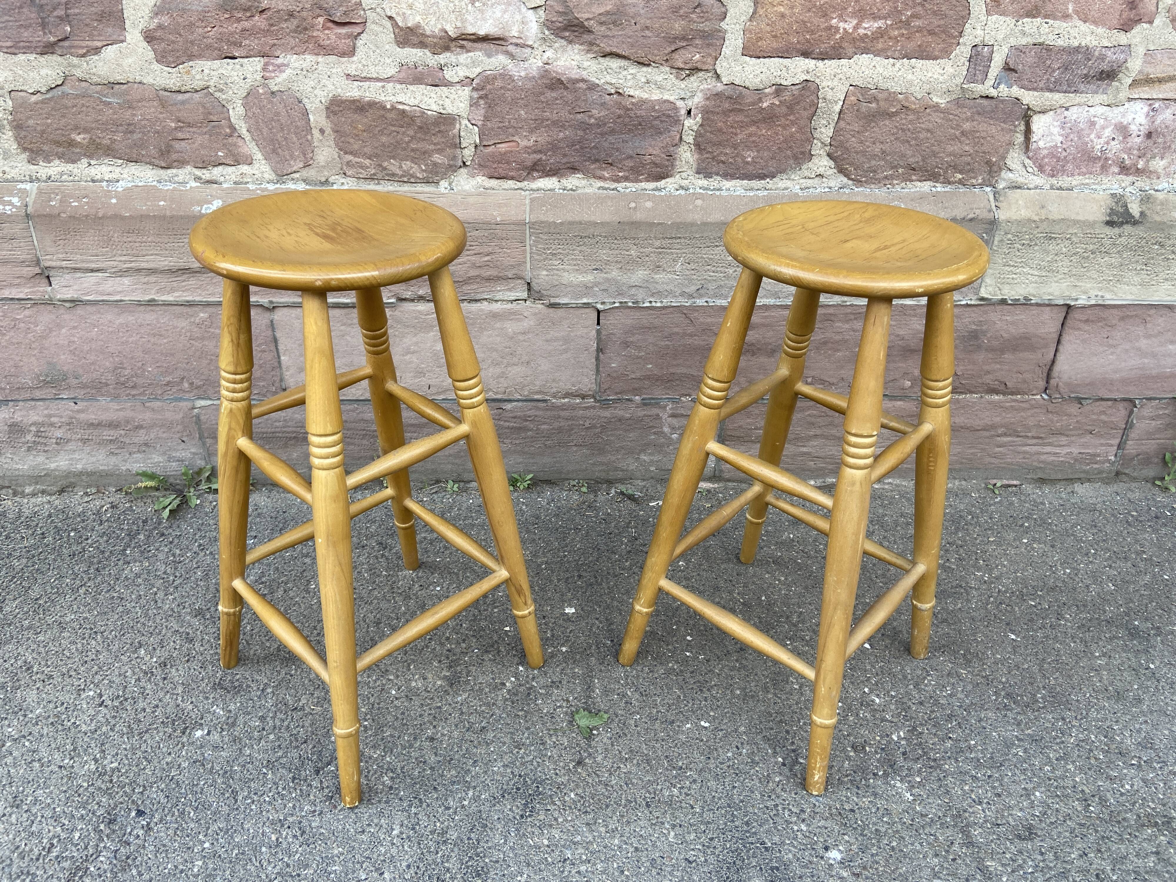 Paire de tabourets de bar bois 1960