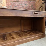 Oak counter from the early 20th century.