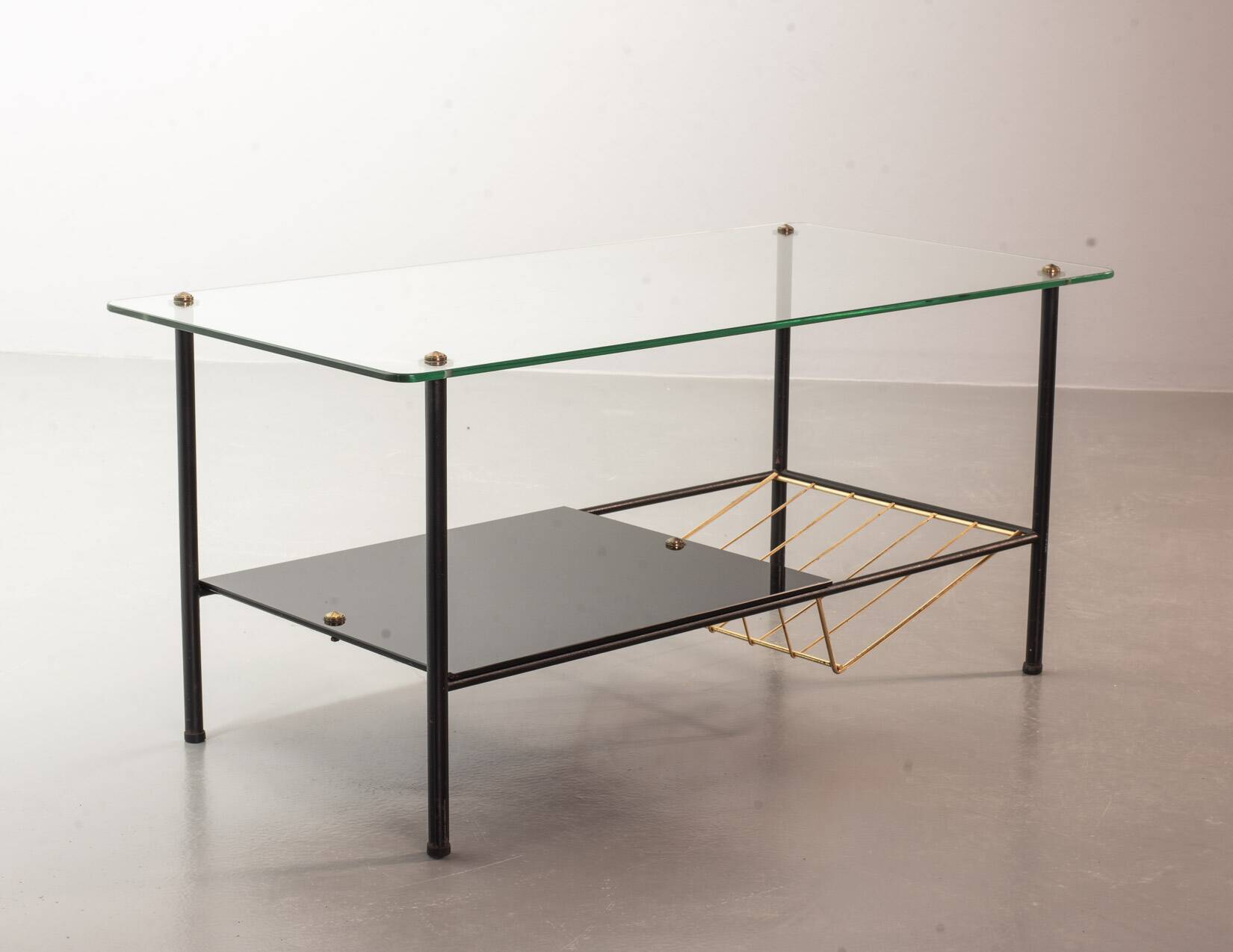 Table basse d'appoint en verre Pierre Guariche Airborne en acier noir avec verre