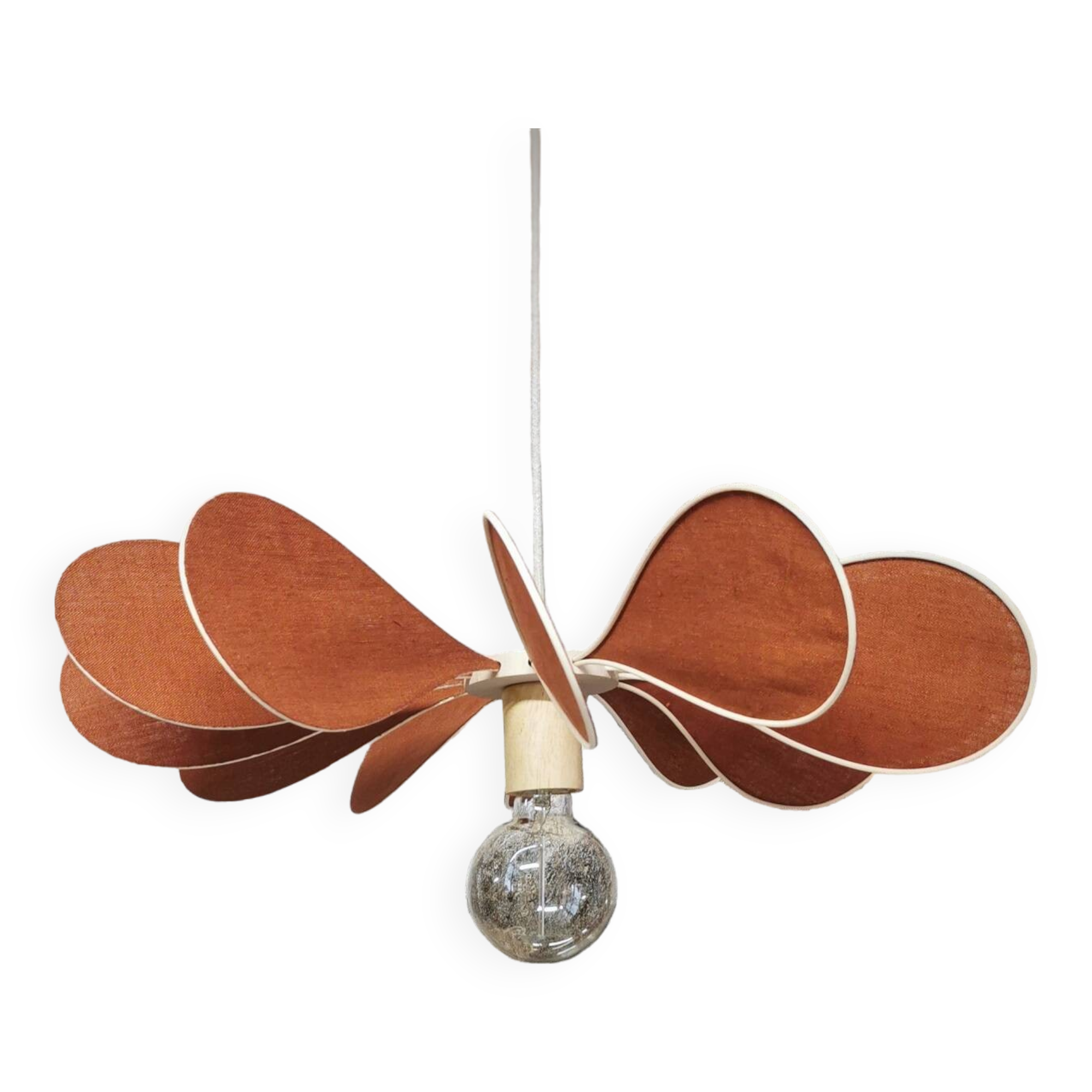 12-blade propeller suspension in rattan and terracotta linen