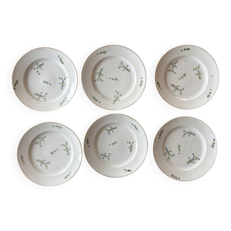 6 antique porcelain plates with a barbel decoration.