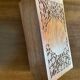 Porte courriers en bois sculpté