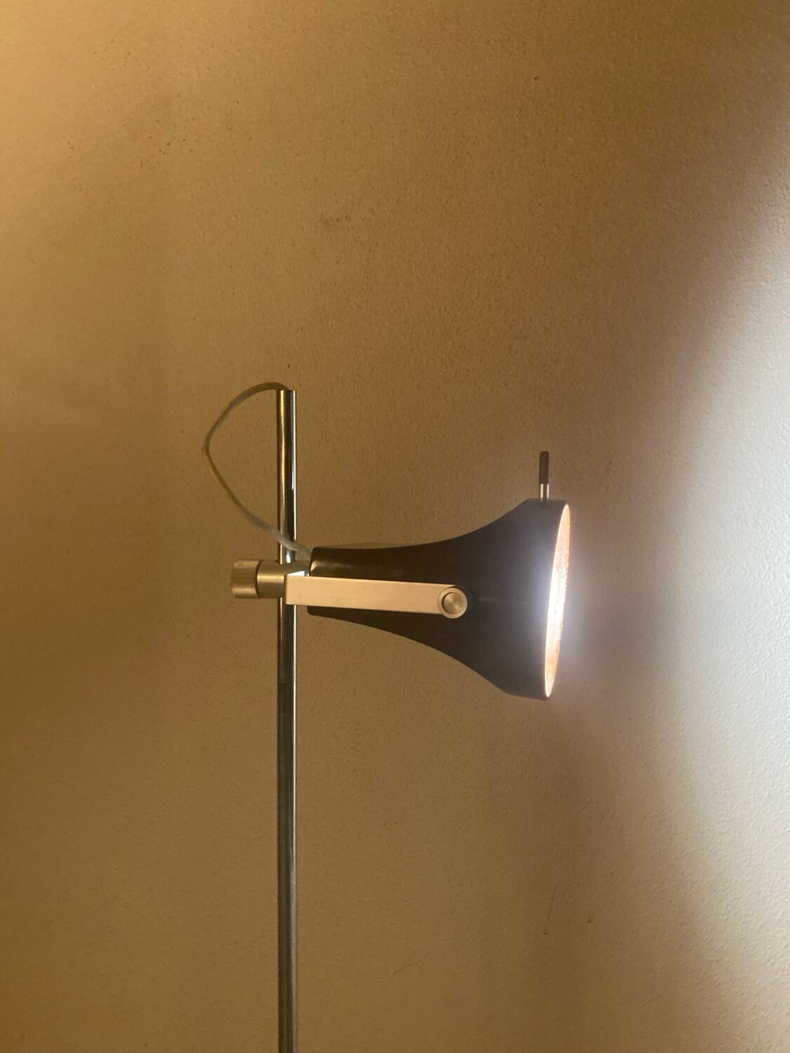 Etienne Fermigier F39 Lapadaire, Disderot edition, 1970