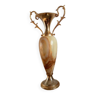 Onyx vase and gilded metal