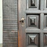 Cabinet brutaliste espagnol en pin teinté des années 60