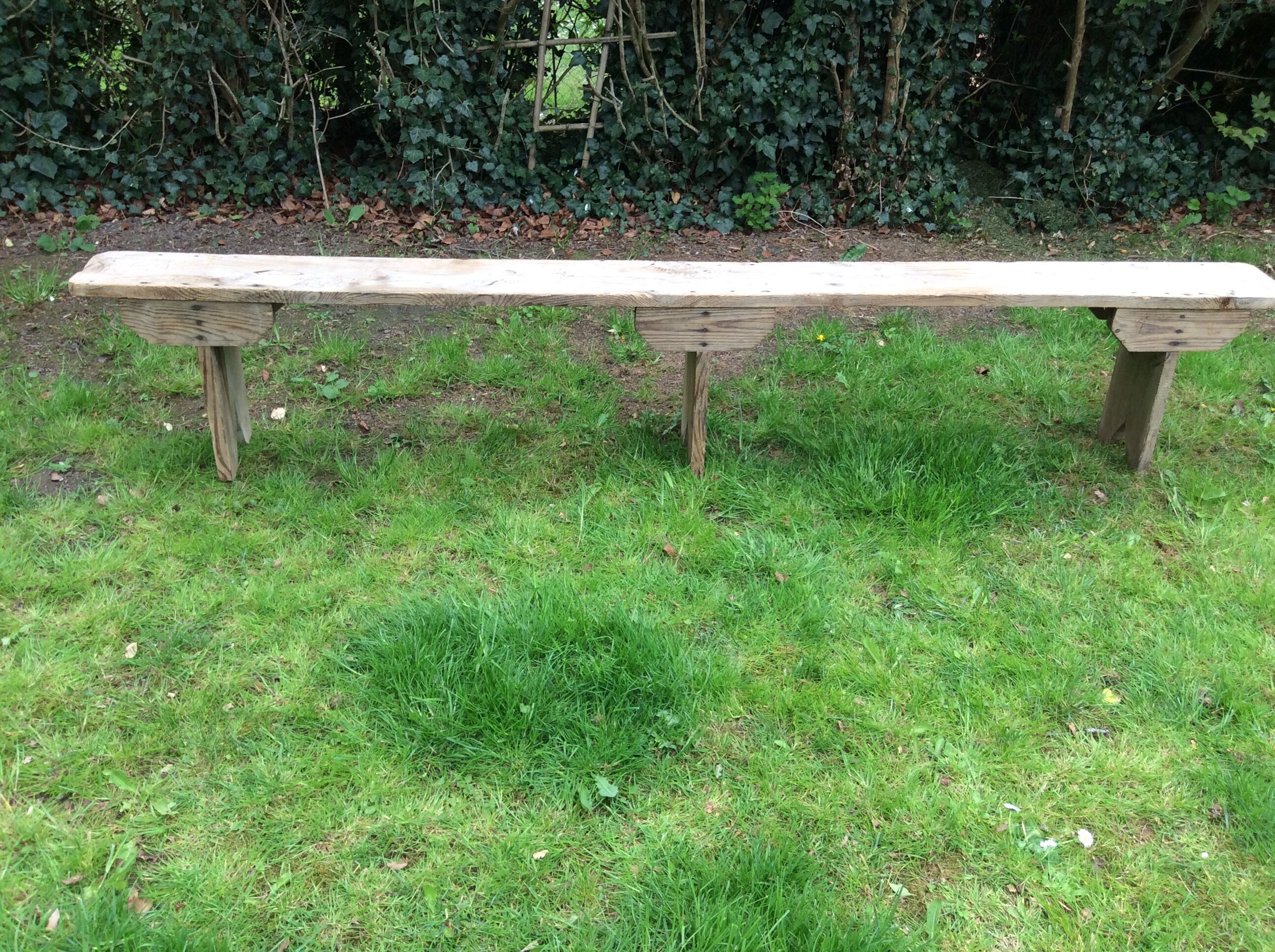 Banc brutaliste