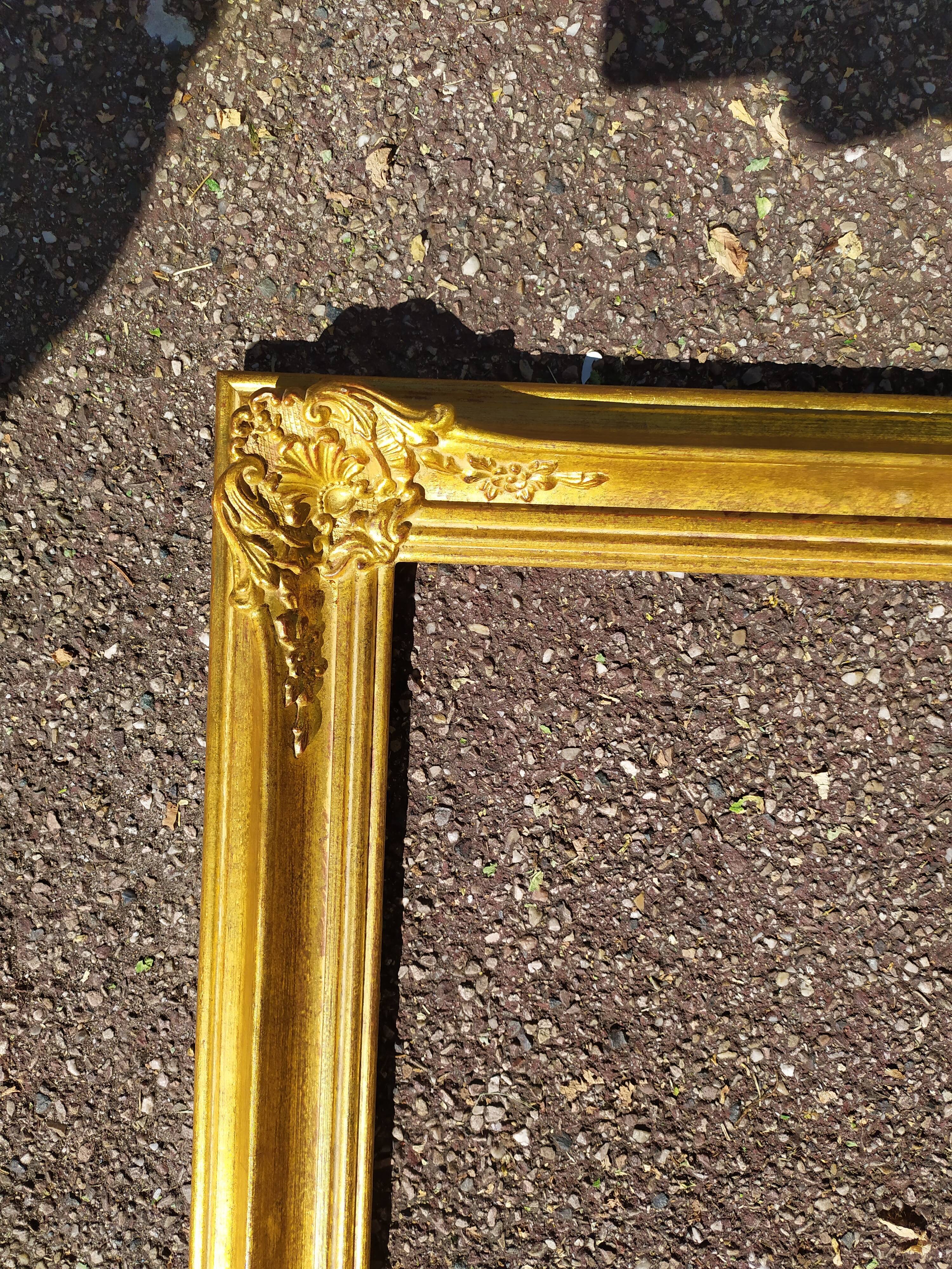 Old frame in gilded wood 58 x 68 cm