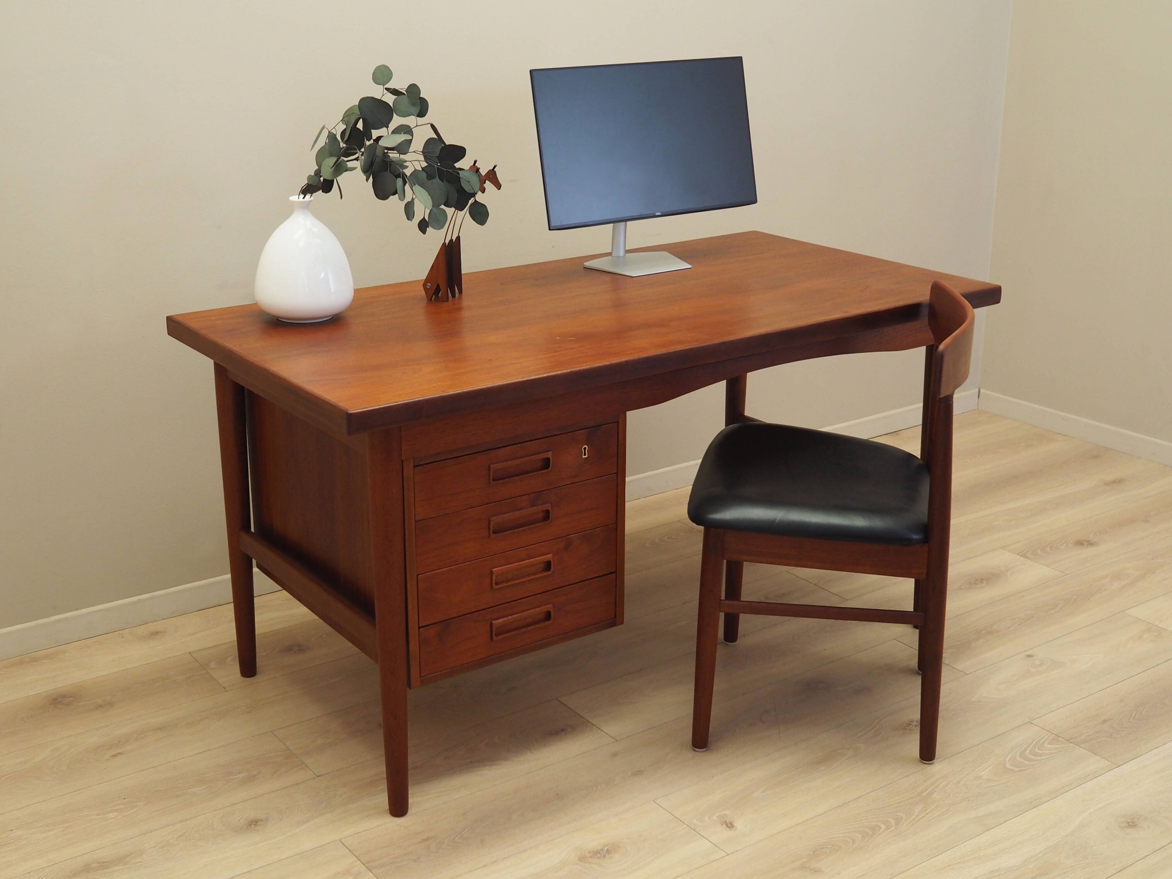 Teak desk, Danish design, 1970s, production: Denmark