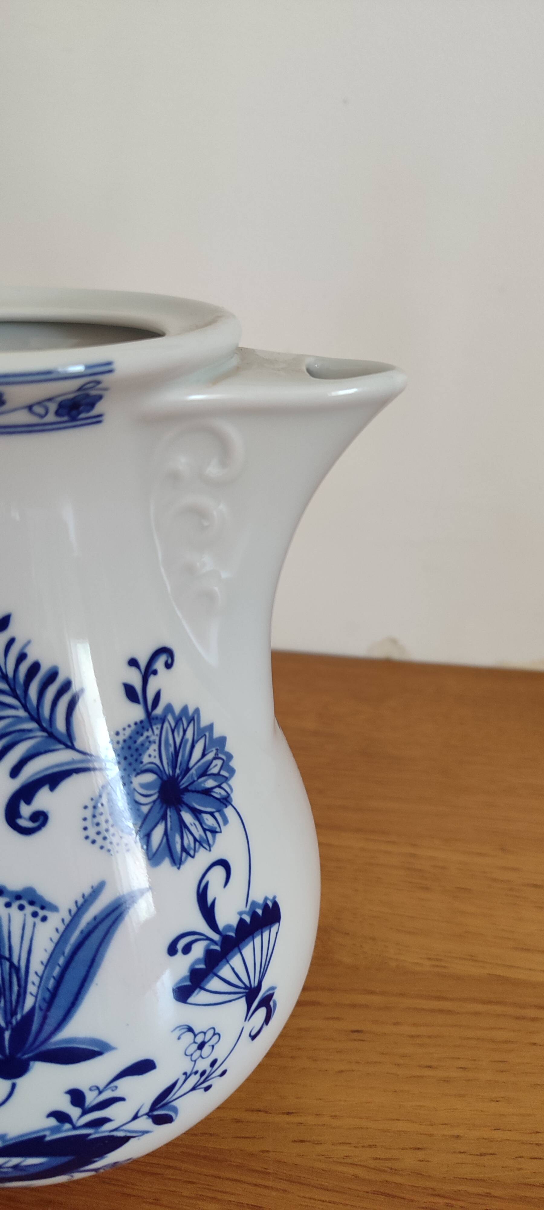 Pichet porcelaine