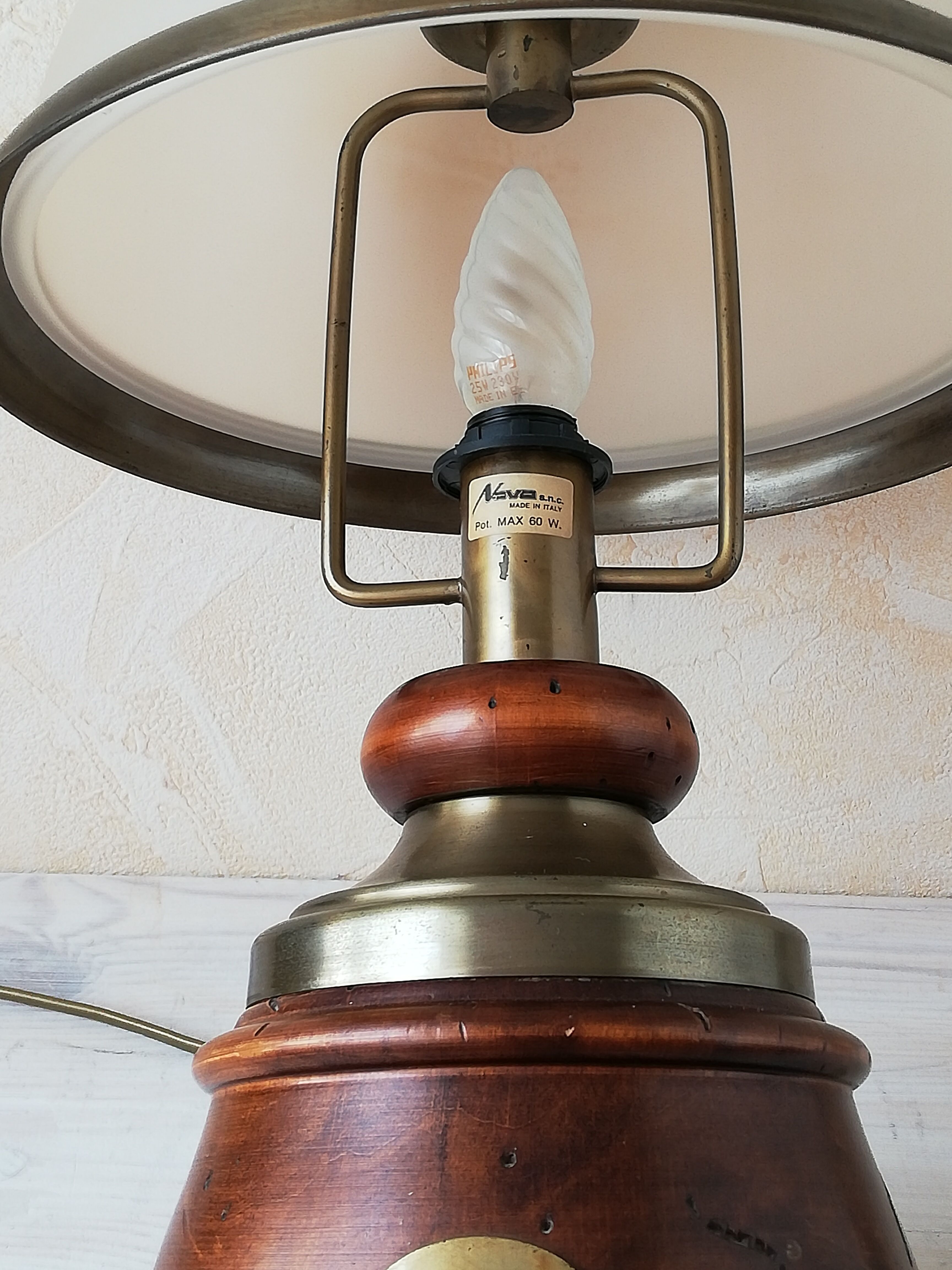 Nova Italy table lamp