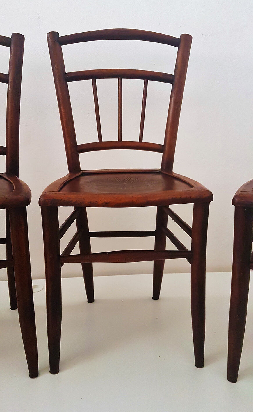 Set of 4 bistro chairs wood
