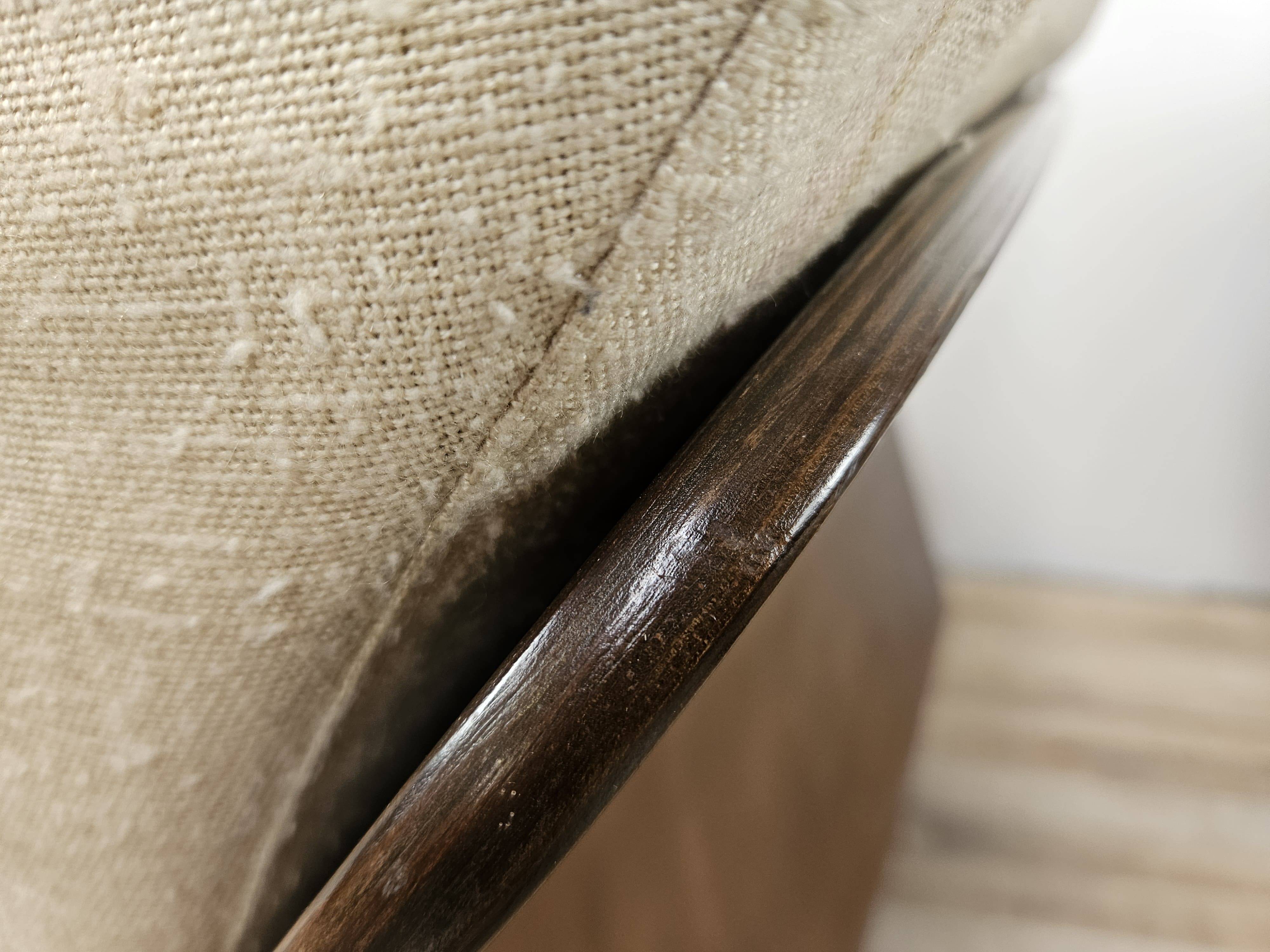 Fauteuils italiens du milieu du siècle en bois et tissu