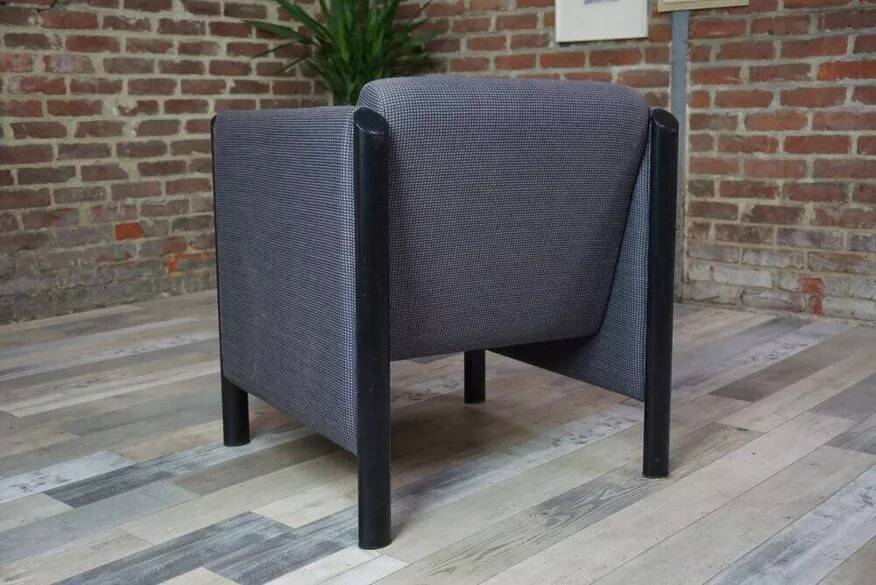1980s Club armchair in fabric and metal