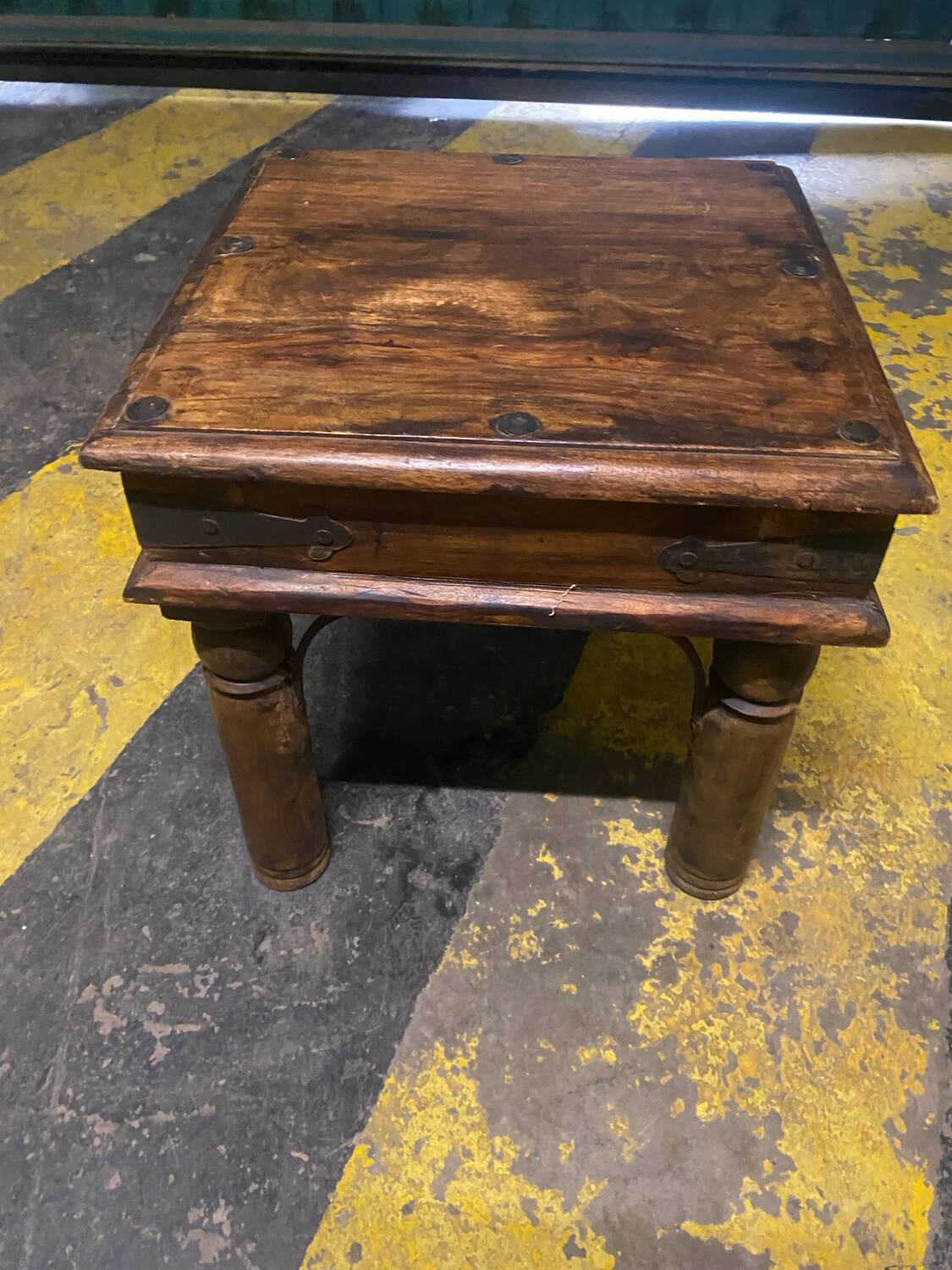 Mango wood coffee table