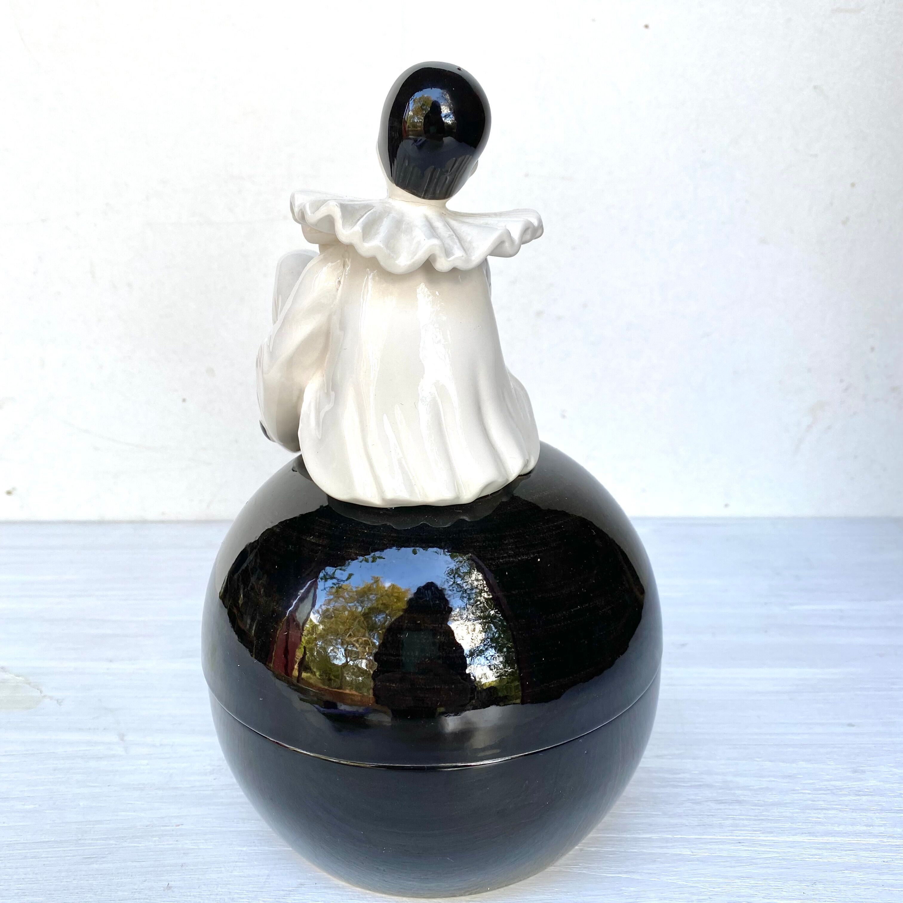 Vintage pierrot ceramic pot
