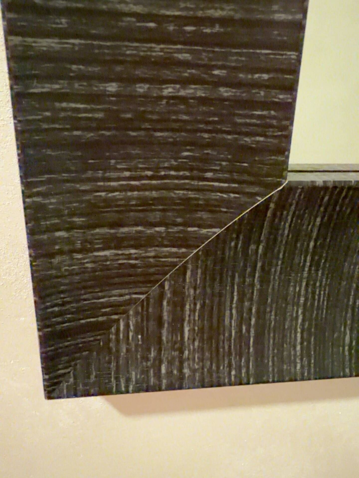 Large rectangular wall mirror – Textured relief frame – 68 × 57.5