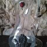 Vases avec décoration en étain