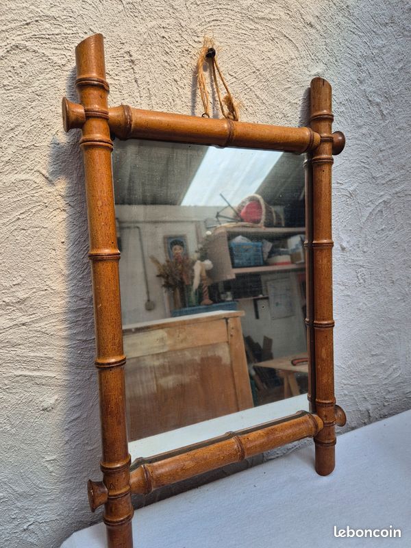 Miroir vintage en bois imitant le bambou