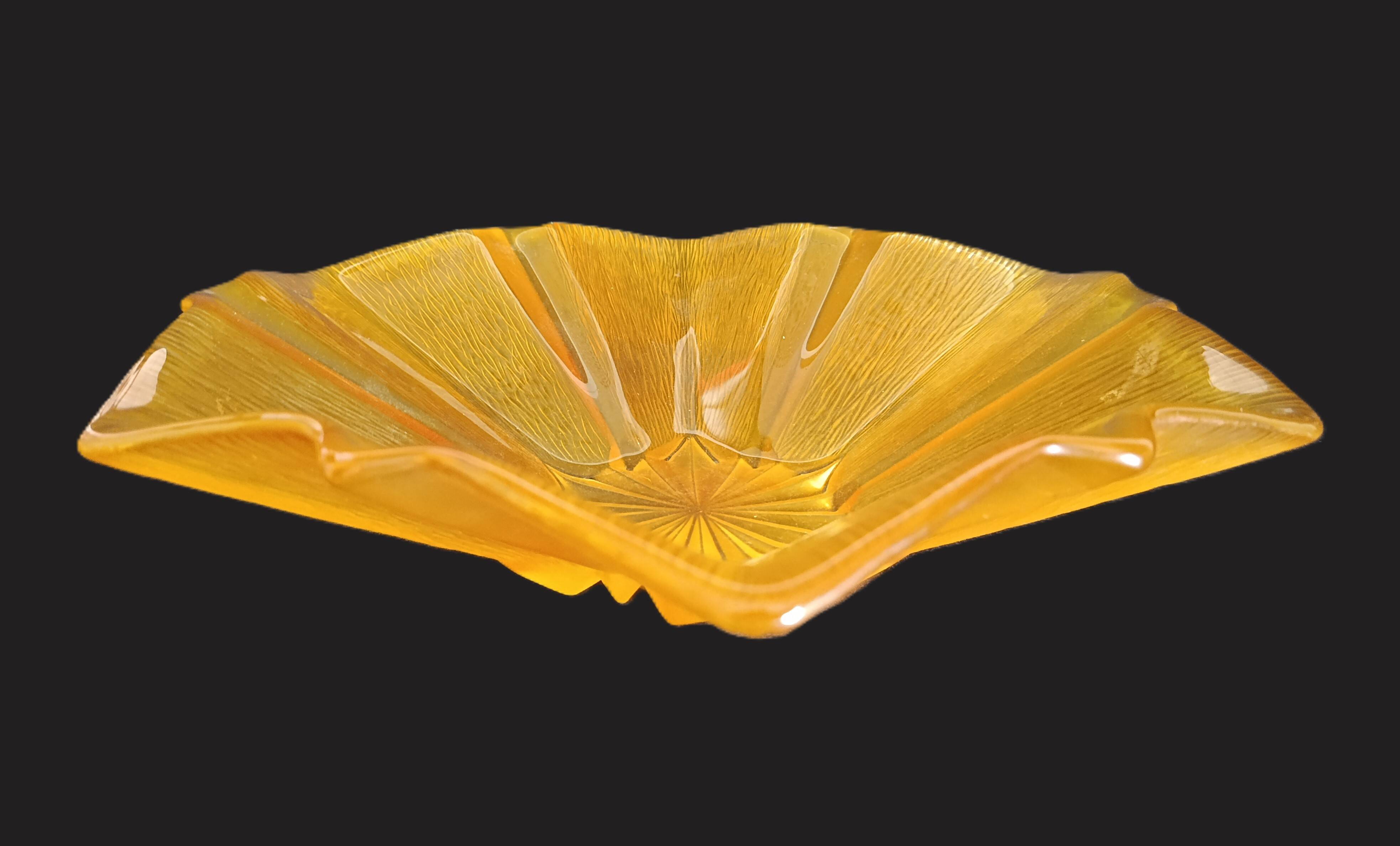 Walther Glass star-shaped glass centrepiece