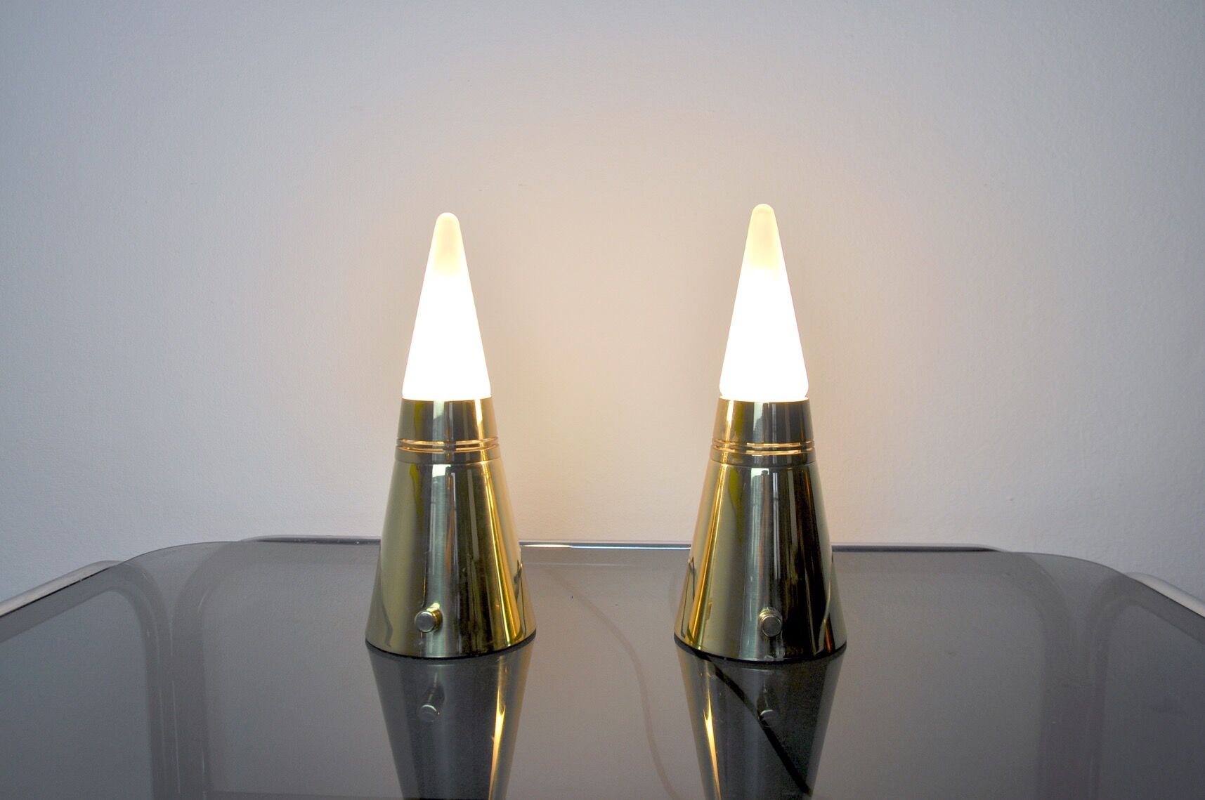Pair of Venini Pyramidal Lamps 1970