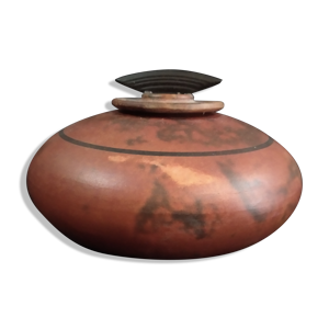 Pot avec couvercle en céramique