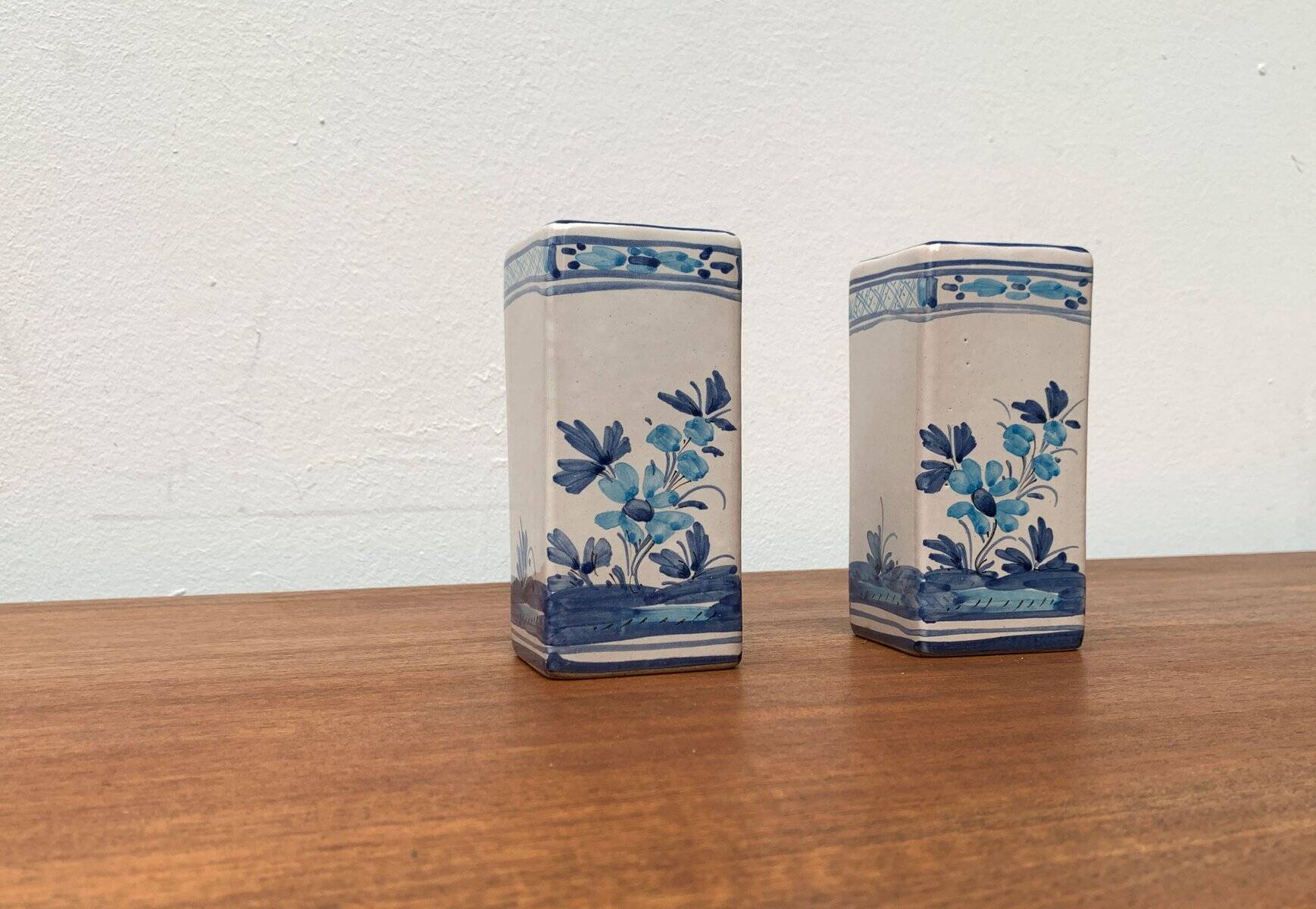 Vintage Italian Handpainted Vase from Larucci Italy, 1970s, Set of 2