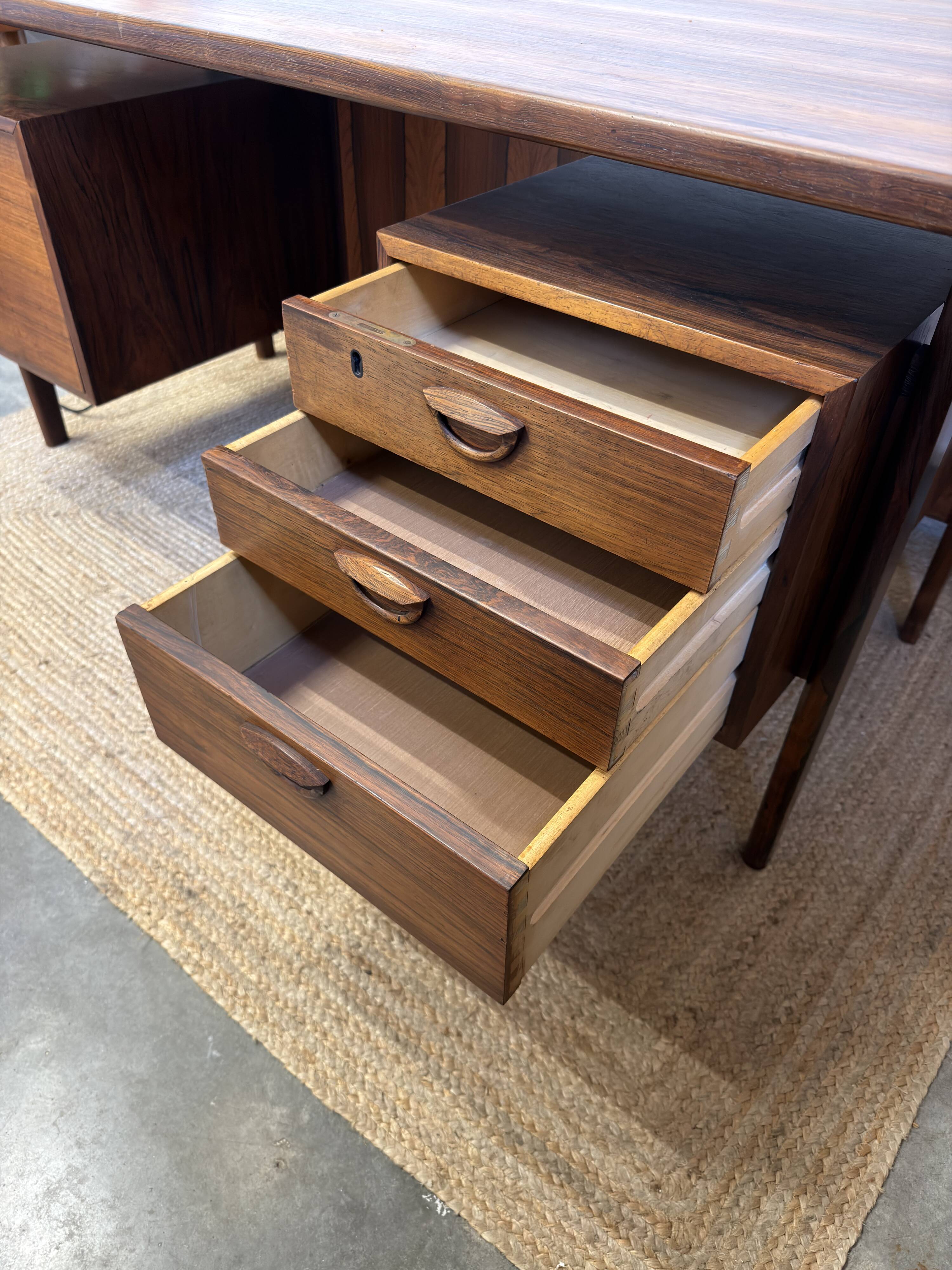 Bureau scandinave en palissandre par Kai Kristiansen pour Feldballes, 1960