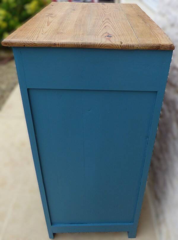 Antique Parisian style furniture with 2 solid wood drawers