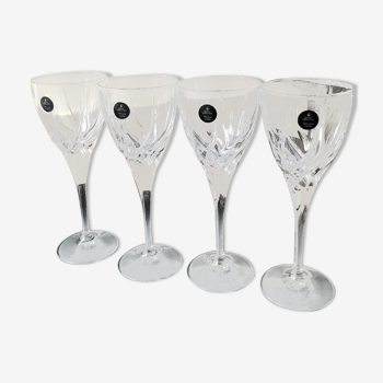 Set of 4 large red wine glasses/Royal Doulton Elegance. Made from high quality lead crystal. High 21 cm. New with box