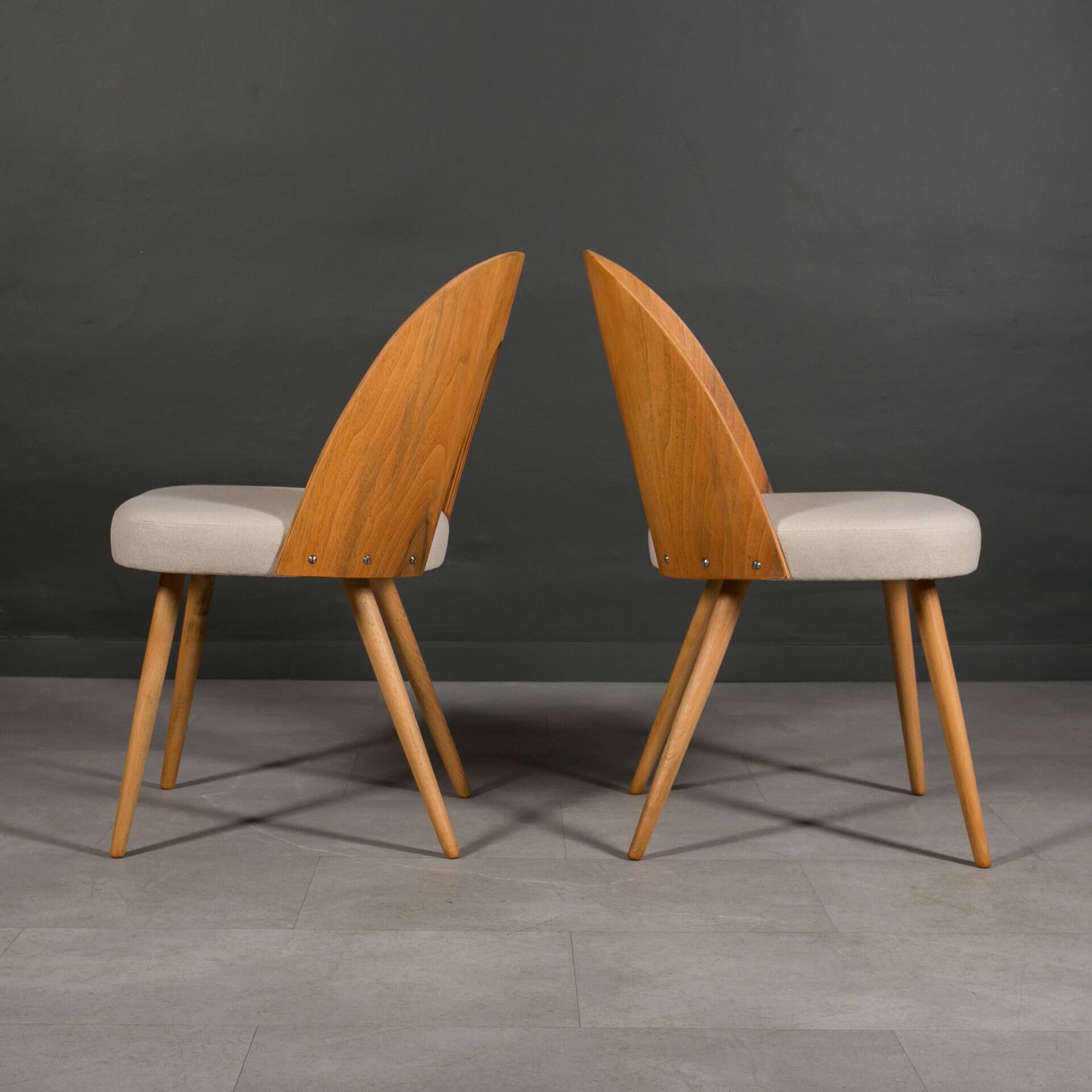 Set of 8 dining chairs by A. Šuman, 1960s