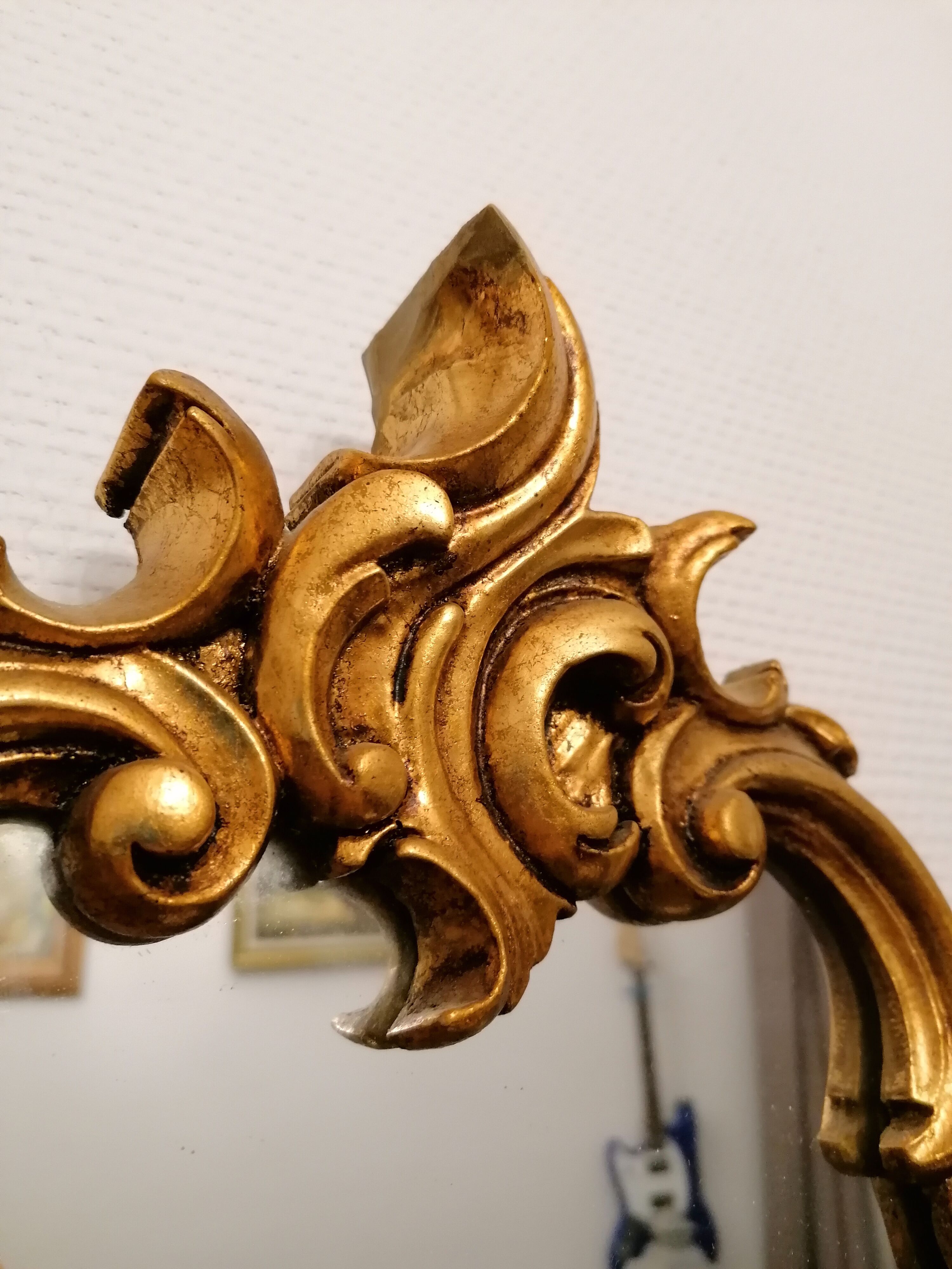 Golden mirror 45x70cm