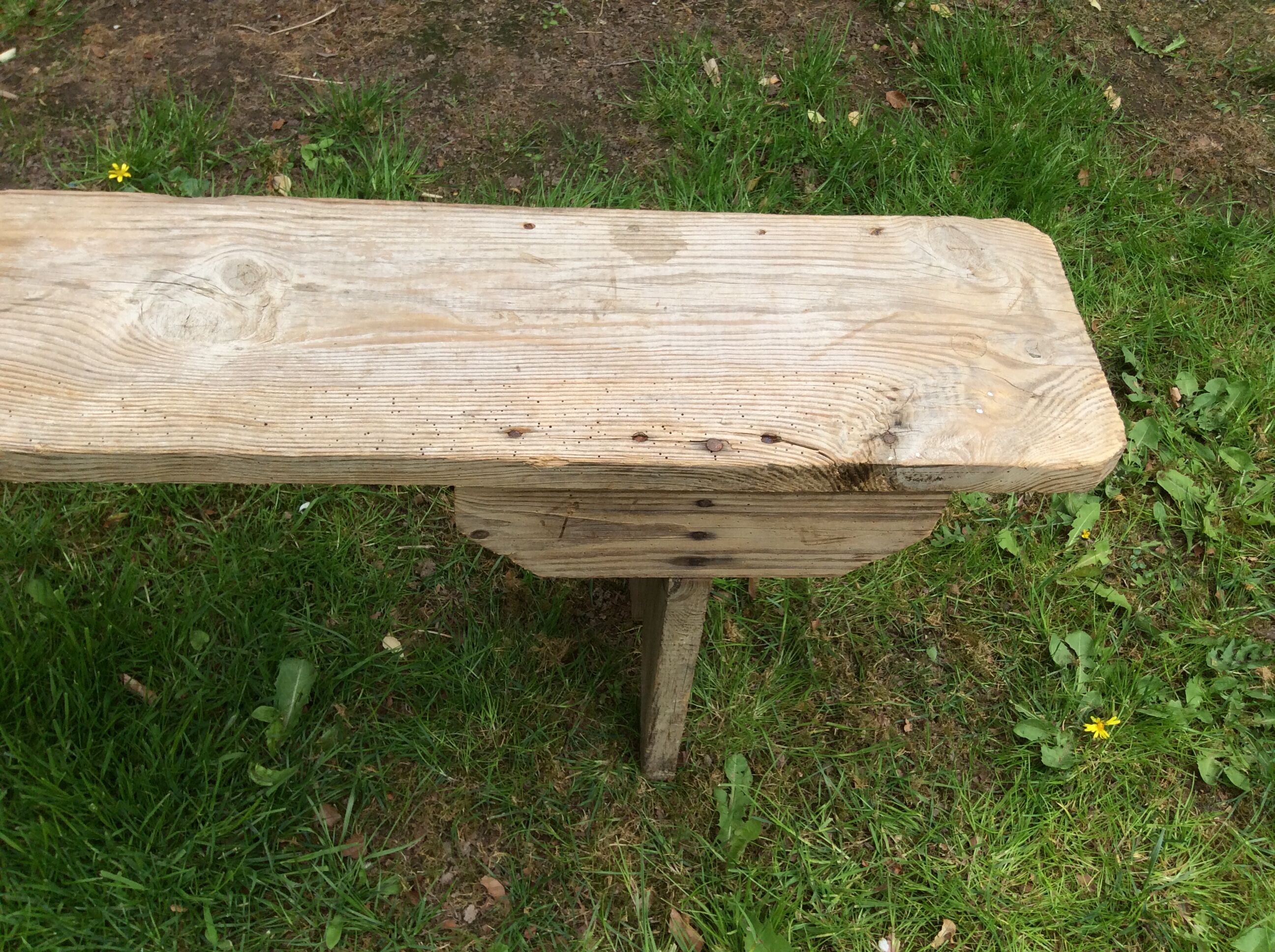 Banc brutaliste