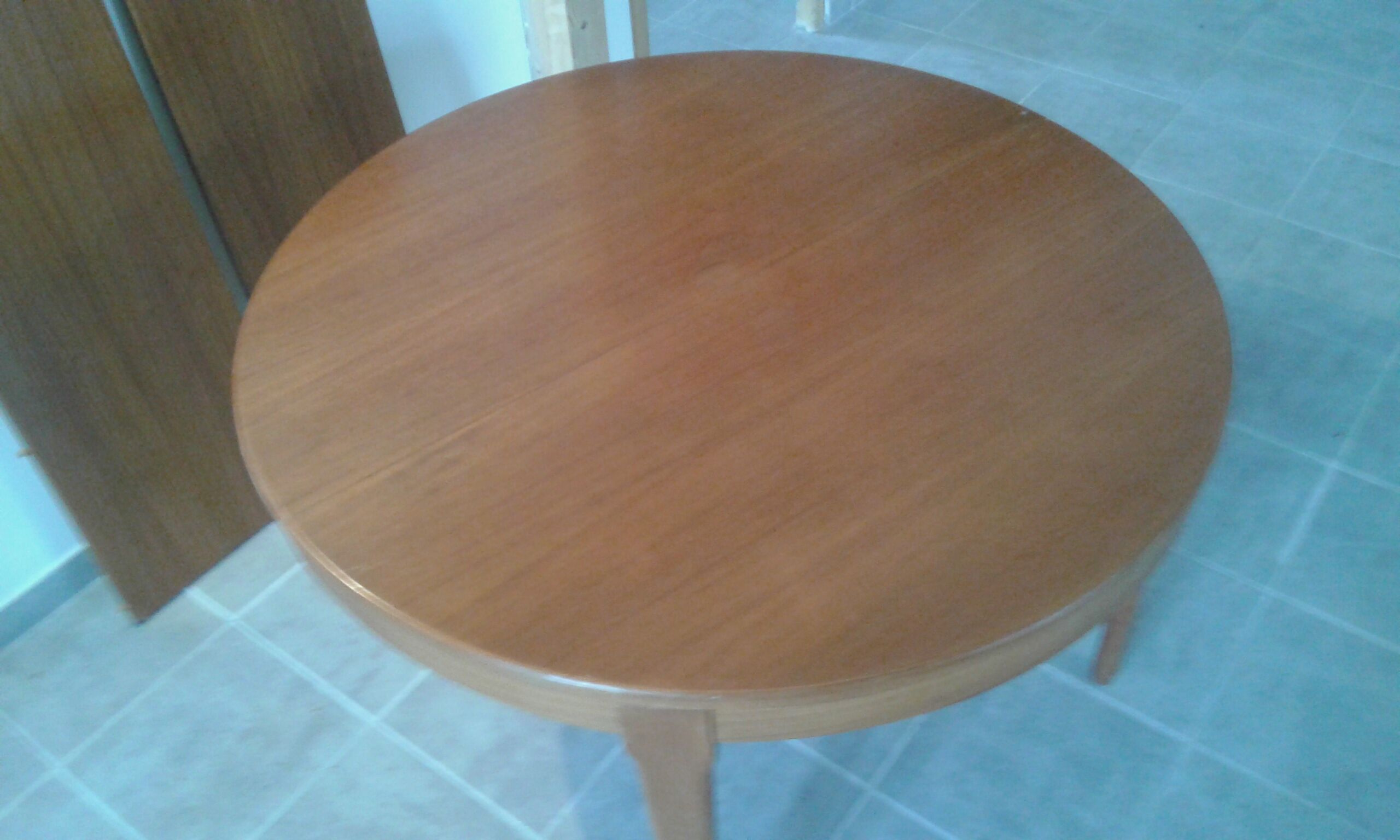 Table extensible en teck