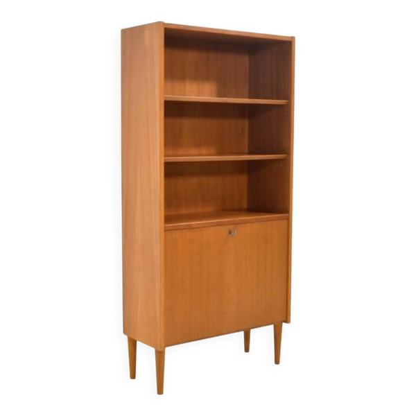 Highboard par Poul Hundevad, années 1960, cabinet scandinave en teck danois.