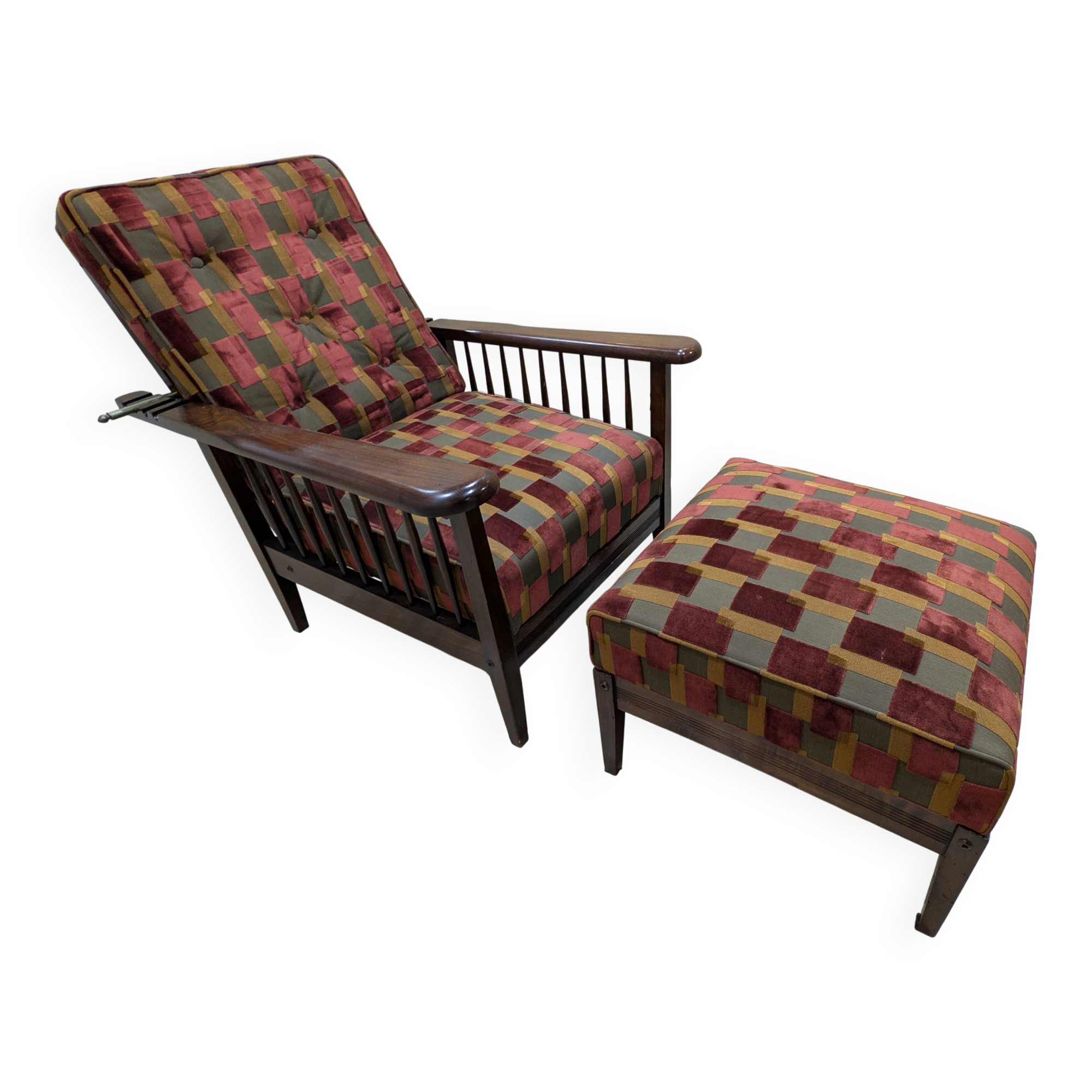 Armchair from the early 20th century signed Consortium Potacol.