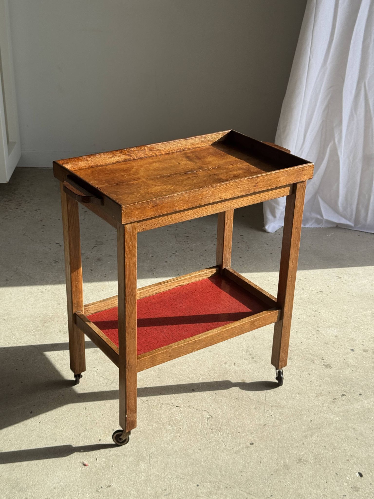 Wooden rolling trolley with removable top H66 75x35