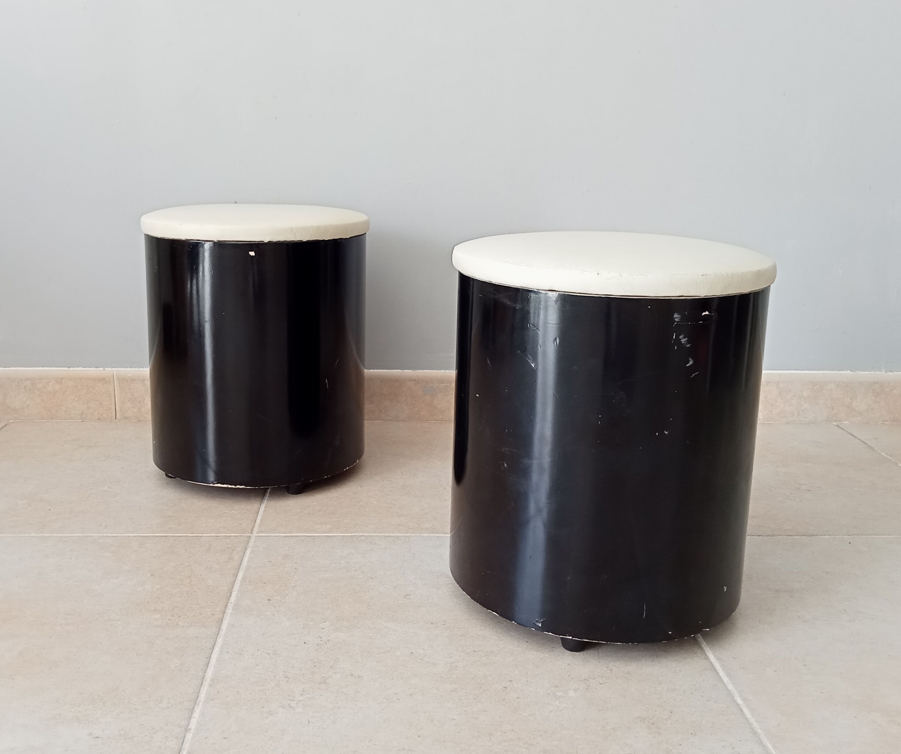 Pair of vintage pouf 60/70s