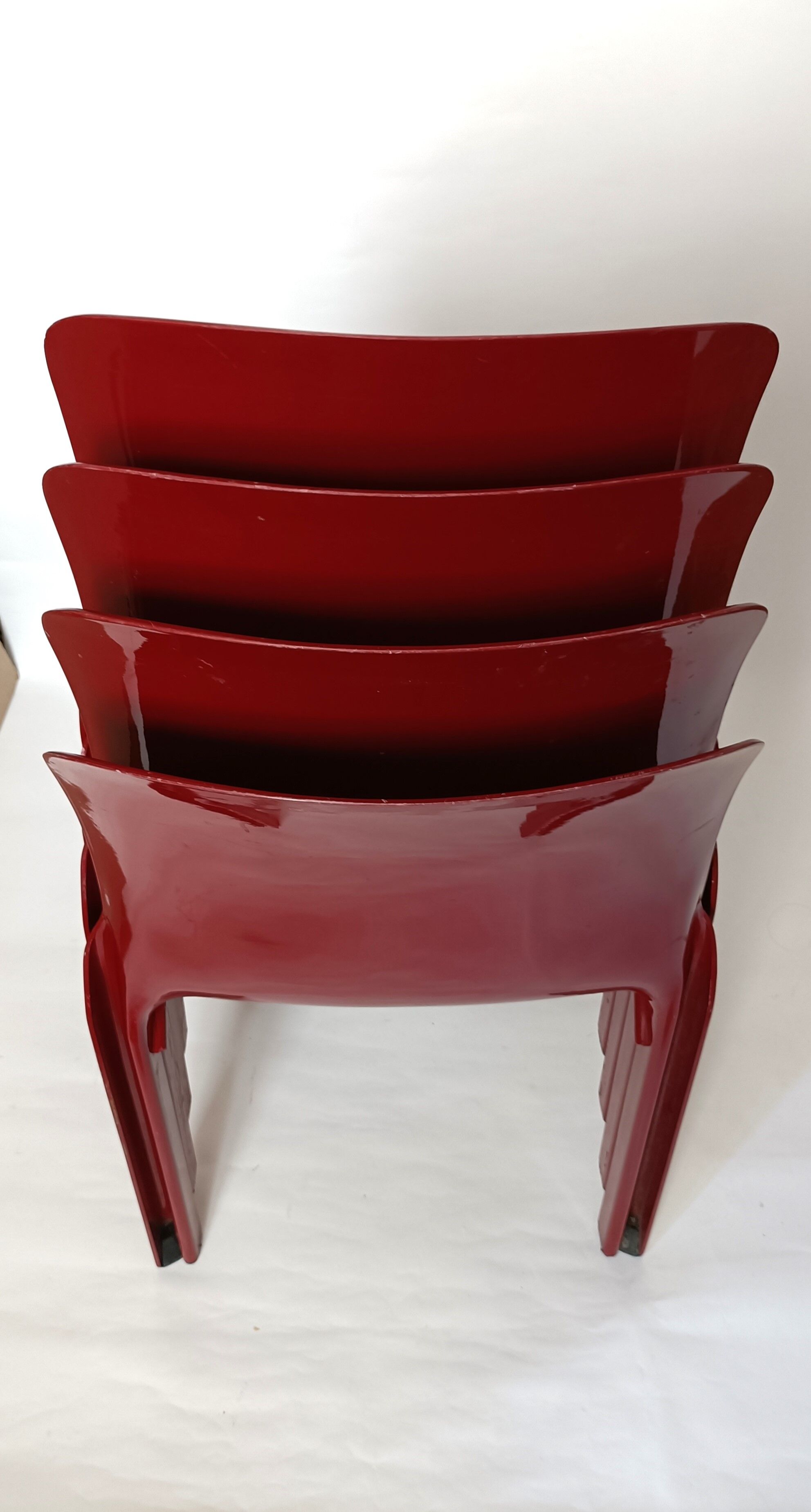 4 Selene chairs by Vico Magistretti for red Artemide