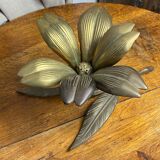 Cendrier fleur en bronze 