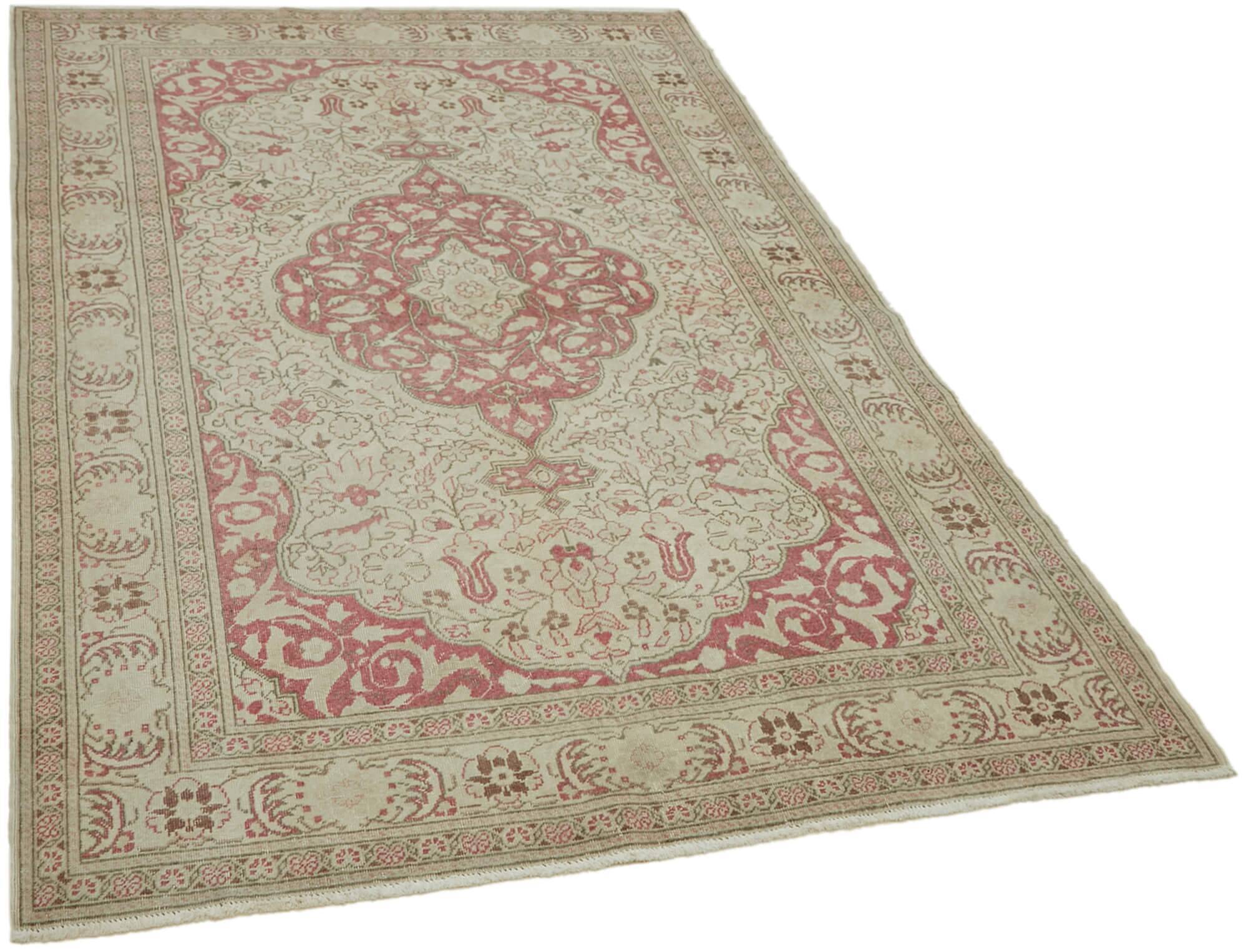 Turkish Vintage Anatolian Rug 153 cm x 220 cm